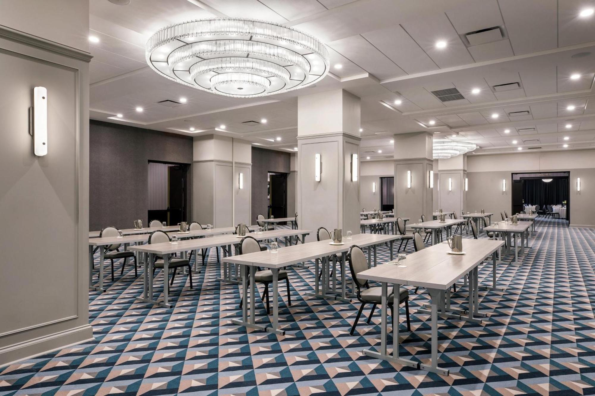 Cyrus Hotel, Topeka, A Tribute Portfolio Hotel Екстер'єр фото